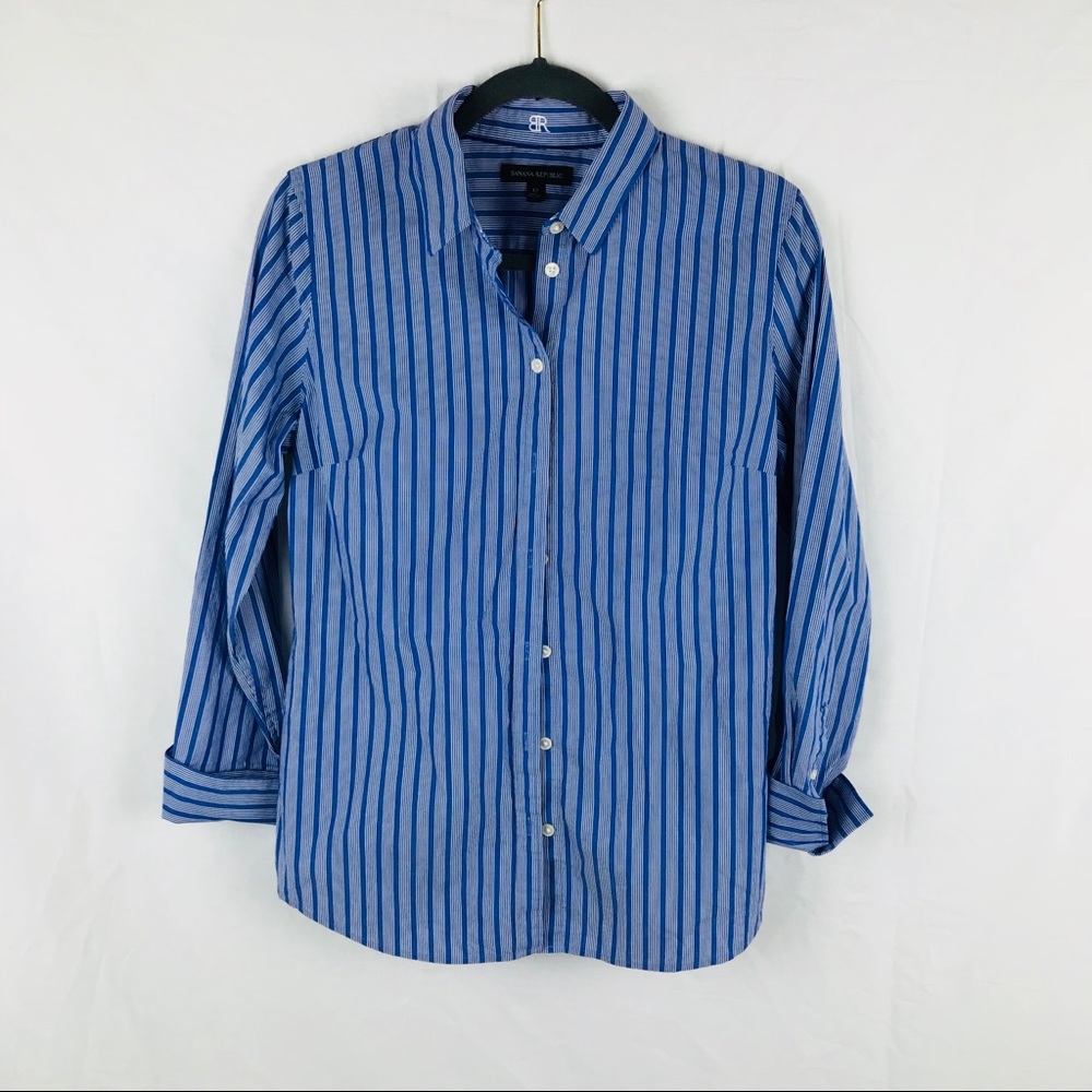 💵 Banana Republic Stripped Shirt.
